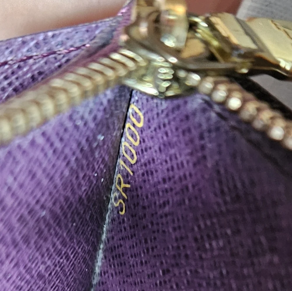 Louis Vuitton Yellow Epi Wallet in EUC - Picture 3 of 10
